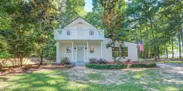 1238 Dixie Lane