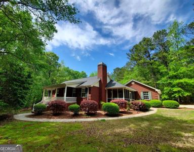 453 Jackson Lake Inn Road, Jackson GA 30233
