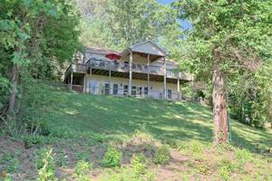 198 Fairway Meadows Dr