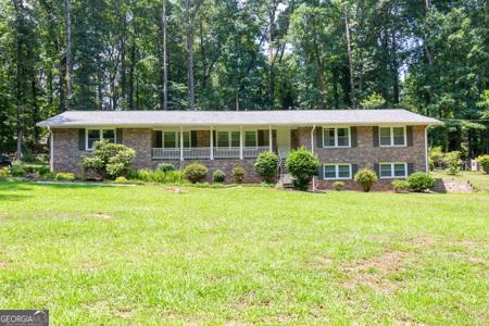 1976 Emerald Drive, Jonesboro GA 30236