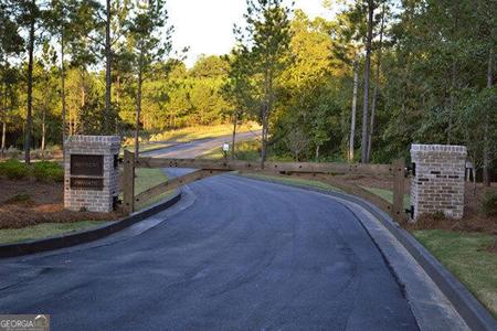 93 Wolf Creek Cove, Lagrange GA 30240