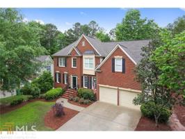 809 Valley Dr