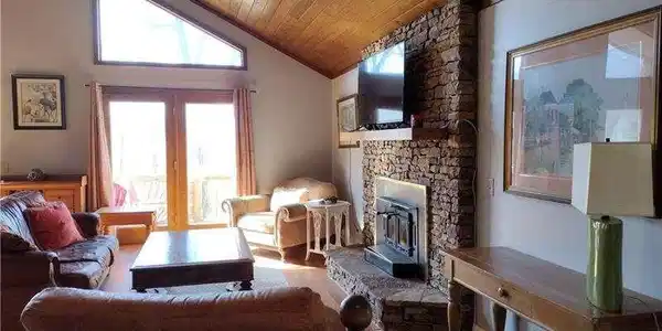 166 Lake View Trace
