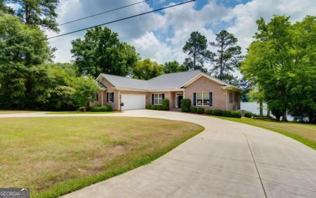 115 Lakeshore Court NE, Milledgeville GA 31061