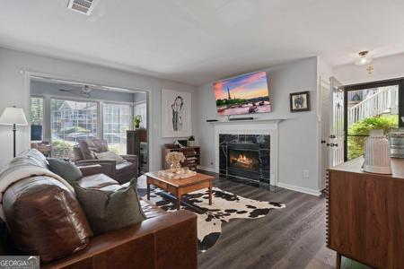 401 BERKELEY WOODS Drive, Duluth GA 30096