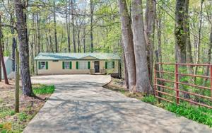 444 Cardinal Lane