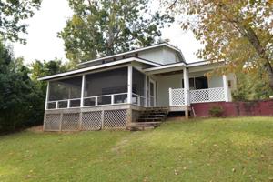 107 Flat Rock Circle