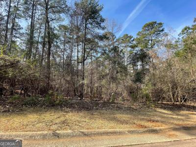 201 Lakeview Court, Lagrange GA 30240
