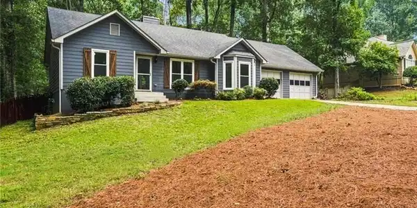 26 Boones Ridge Drive SE, Acworth GA 30102