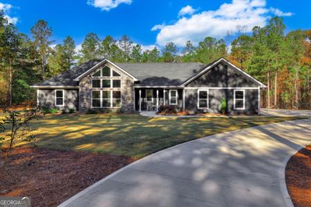 1066 Pine Point Lane, Tignall GA 30668