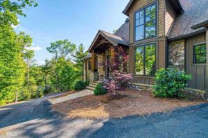 147 Red Fox Ln