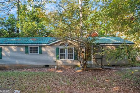 251 Weavers Lakefront Road, Jackson GA 30233