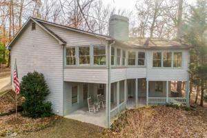 364 Lake View Trce