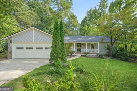 5226 Cumberland Way, Stone Mountain GA 30087