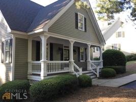 1043 Village Loop