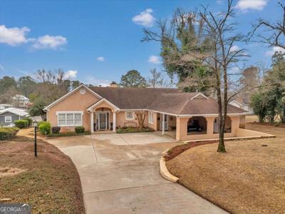 712 Lakeshore Drive, Cordele GA 31015