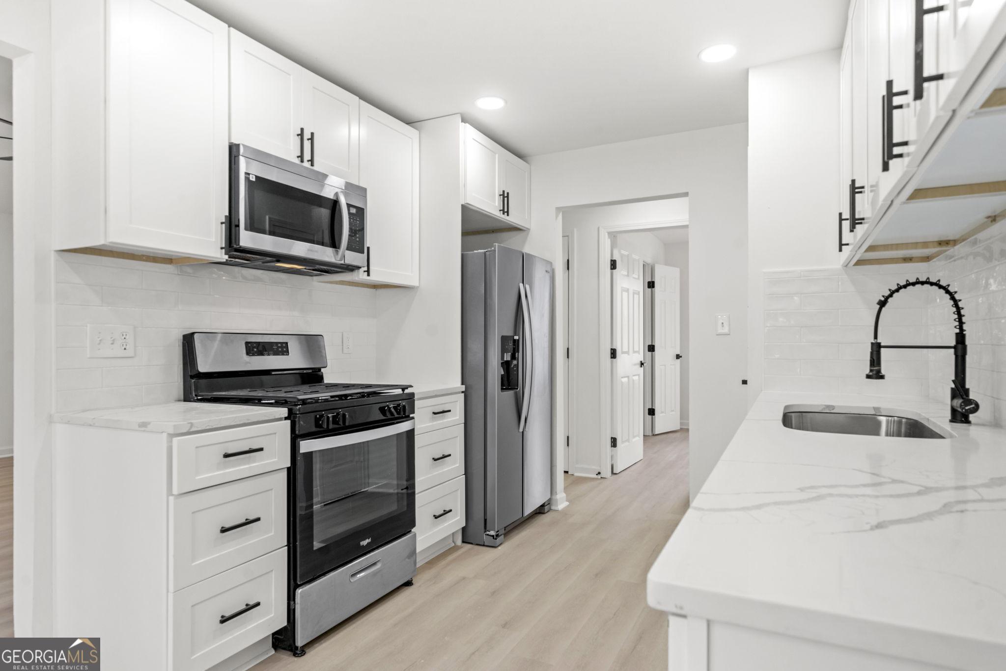Image 2Kitchen