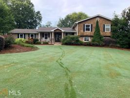 2211 Emerald Drive