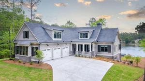 2560 Cherokee Drive