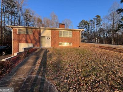 3911 Fraser Circle