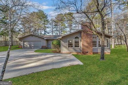 1120 Tal Lewis Road