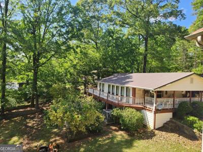 237 Weavers Lake Front Road, Jackson GA 30233