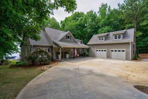 144 Long Island Drive