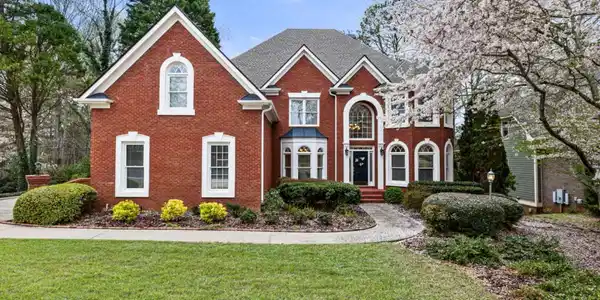 2260 Bent Creek Manor