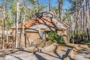 43 Clubhouse Dr