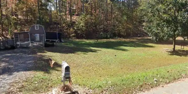 7303 Lucky Lane SE, Acworth GA 30102