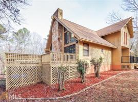 106 Thomas Dr
