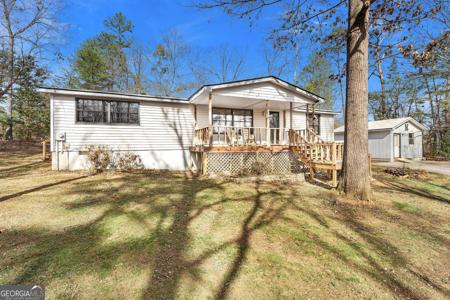213 Lakeshore Circle