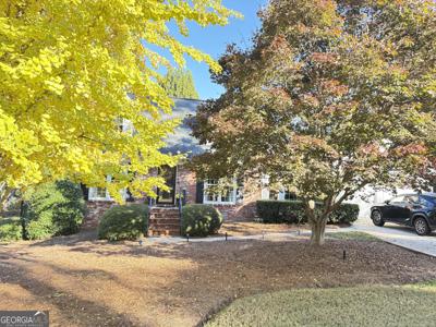 153 Dunlap Landing Road, Gainesville GA 30506