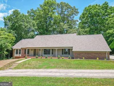 3216 Golf Club Drive, Gainesville GA 30506
