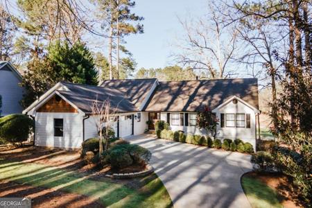1040 Spy Glass Hill, Greensboro GA 30642