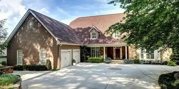 595 Flying Scot Way