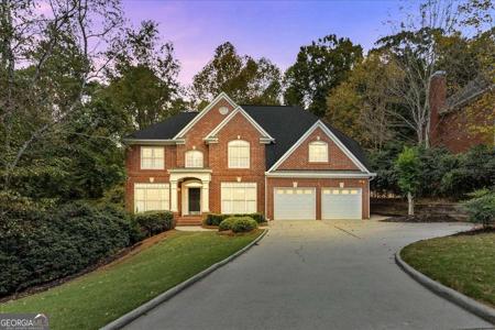 3425 Kingsland Circle, Berkeley Lake GA 30096
