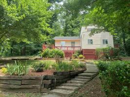 744 Ridgeview Drive