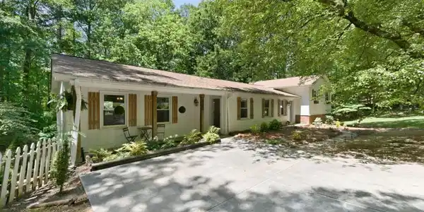 860 Oakdale Road, Canton GA 30114