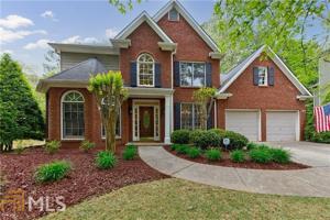 805 Valley Dr