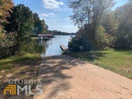 1.83 AC    347 S Steel Bridge Road
