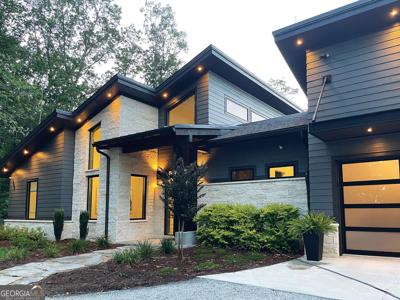 377 Charmont Drive, Tiger GA 30576