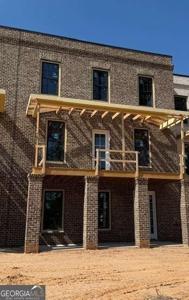 1015 Creekside Lane, Cumming GA 30040