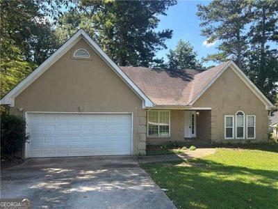 7049 Crestwood Place, Lithonia GA 30058