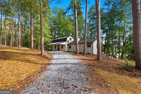 245 Currahee Place, Toccoa GA 30577