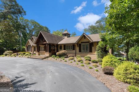 2484 Emerald Drive, Jonesboro GA 30236