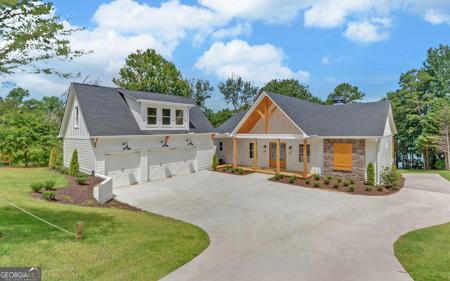 672 Tugaloo Heights Cir, Lavonia GA 30553
