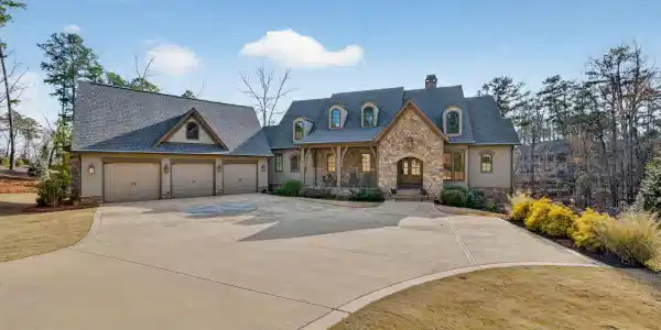 1031 Cavalier Cove, Greensboro GA 30642