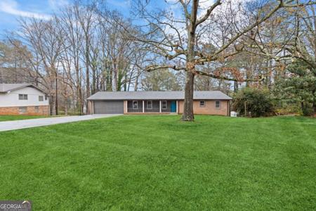 2224 Hudson Drive SW, Lilburn GA 30047