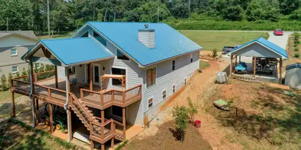 1010 Lakeland Drive, Toccoa GA 30577